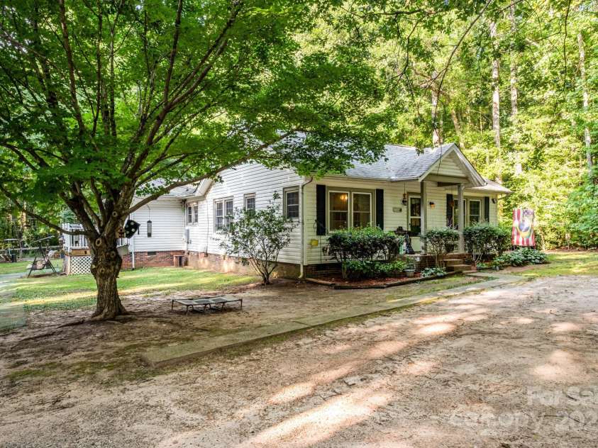 530 Wilmot Trail, Gastonia, NC 28056.  MLS# CAR4287484, YatesRealty ID 29843. 