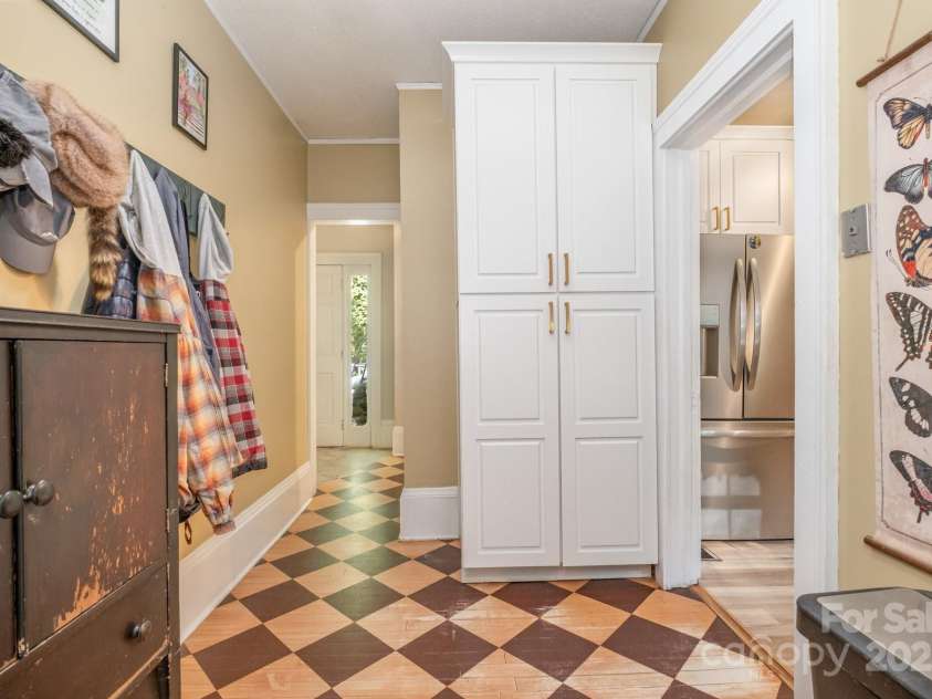 530 Wilmot Trail, Gastonia, NC 28056.  MLS# CAR4287484, YatesRealty ID 29843. 