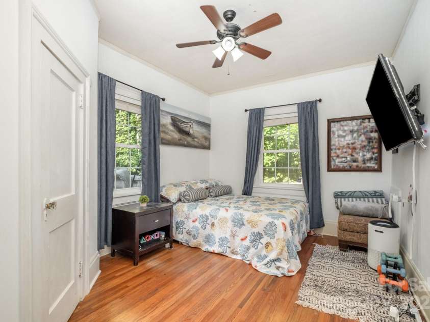530 Wilmot Trail, Gastonia, NC 28056.  MLS# CAR4287484, YatesRealty ID 29843. 