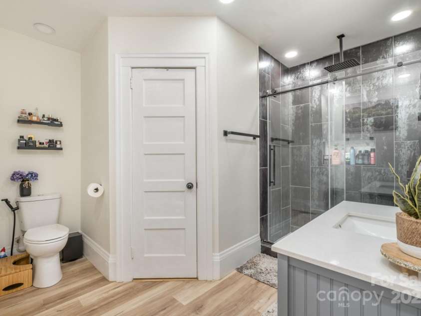 530 Wilmot Trail, Gastonia, NC 28056.  MLS# CAR4287484, YatesRealty ID 29843. 