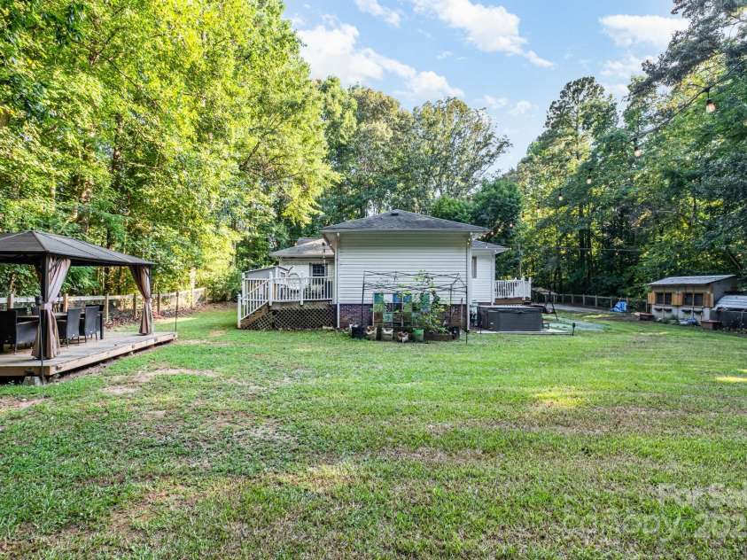530 Wilmot Trail, Gastonia, NC 28056.  MLS# CAR4287484, YatesRealty ID 29843. 