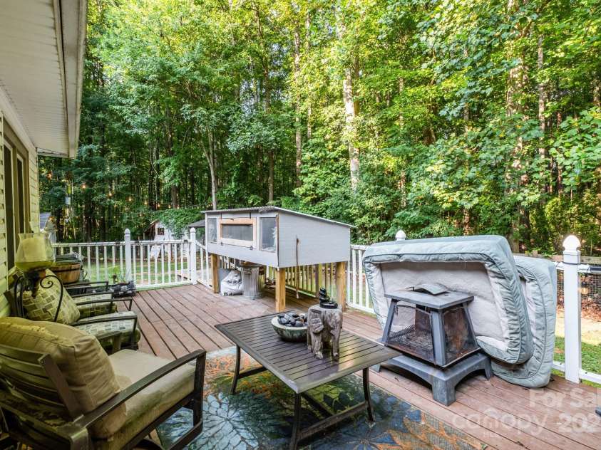 530 Wilmot Trail, Gastonia, NC 28056.  MLS# CAR4287484, YatesRealty ID 29843. 