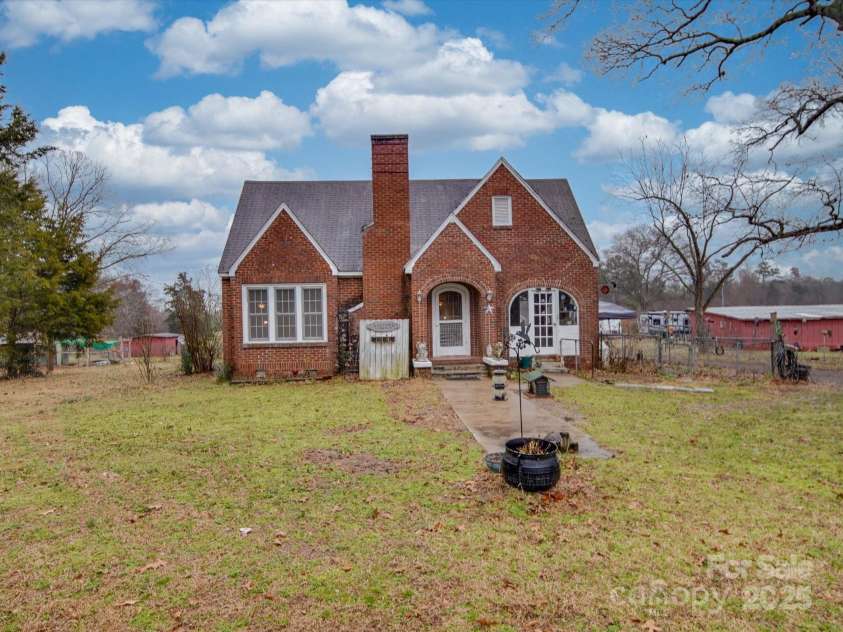 1231 Cherry Hill Road, Mocksville, NC 27028.  MLS# CAR4285939, YatesRealty ID 29845. 