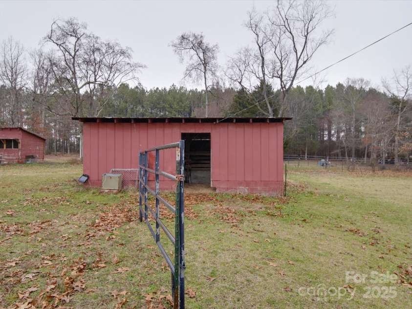 1231 Cherry Hill Road, Mocksville, NC 27028.  MLS# CAR4285939, YatesRealty ID 29845. 