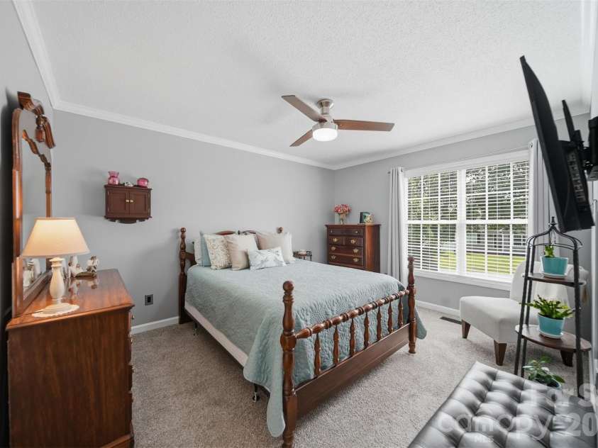 2104 Sheffield Court, Conover, NC 28613.  MLS# CAR4388317, YatesRealty ID 29845. 