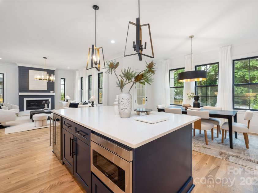 3903 Plainview Road, Charlotte, NC 28208.  MLS# CAR4267754, YatesRealty ID 29846. 