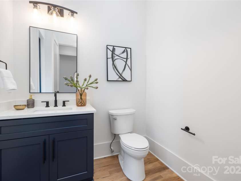 3903 Plainview Road, Charlotte, NC 28208.  MLS# CAR4267754, YatesRealty ID 29846. 