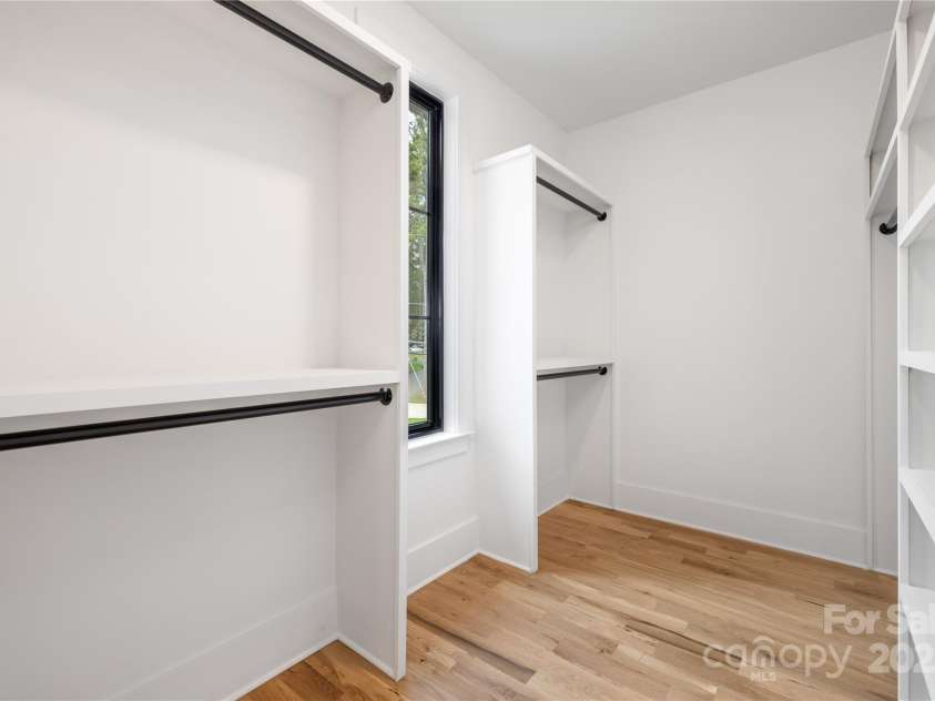3903 Plainview Road, Charlotte, NC 28208.  MLS# CAR4267754, YatesRealty ID 29846. 