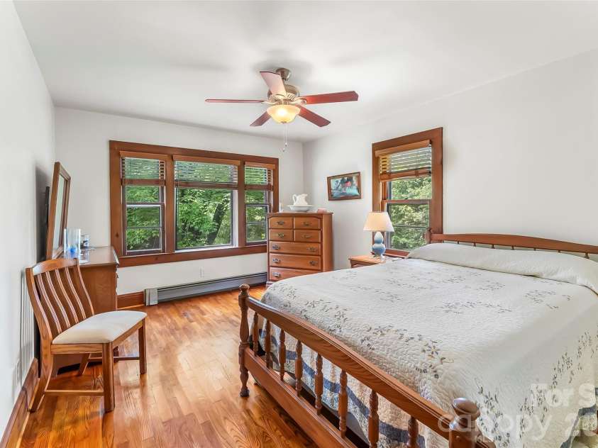 127 Stafford Road, Spruce Pine, NC 28777.  MLS# CAR4387478, YatesRealty ID 29847. 