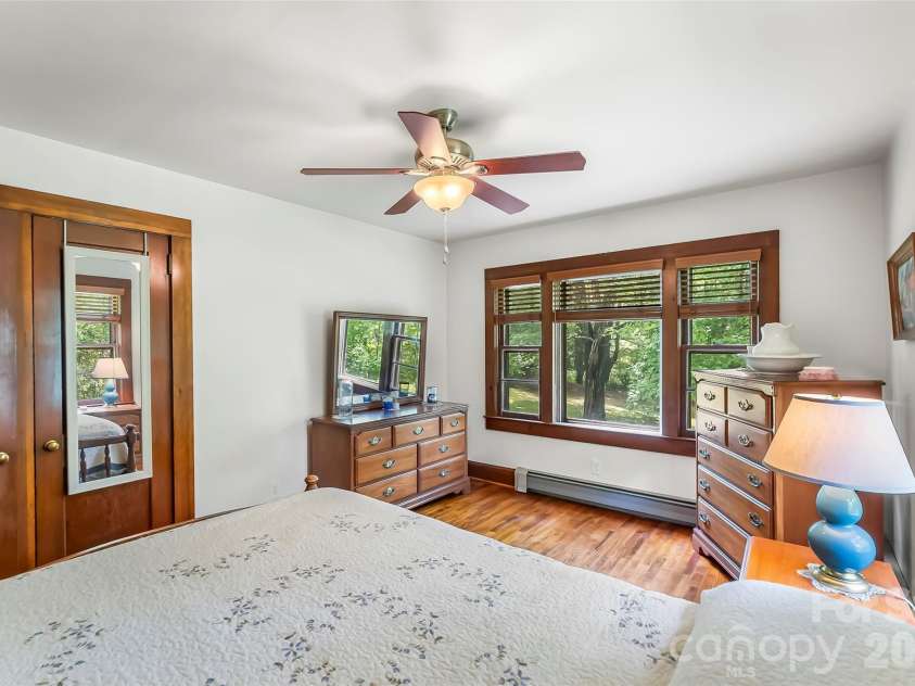 127 Stafford Road, Spruce Pine, NC 28777.  MLS# CAR4387478, YatesRealty ID 29847. 