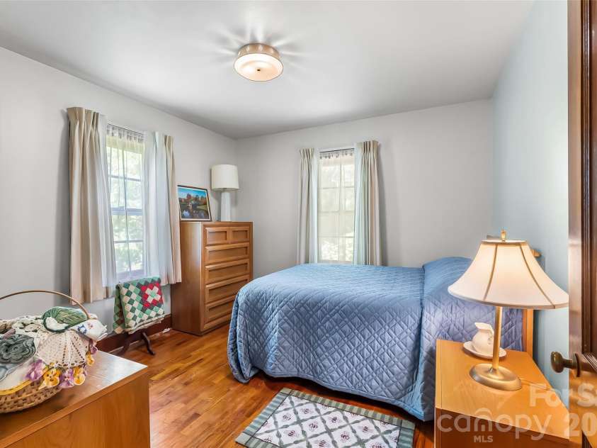 127 Stafford Road, Spruce Pine, NC 28777.  MLS# CAR4387478, YatesRealty ID 29847. 
