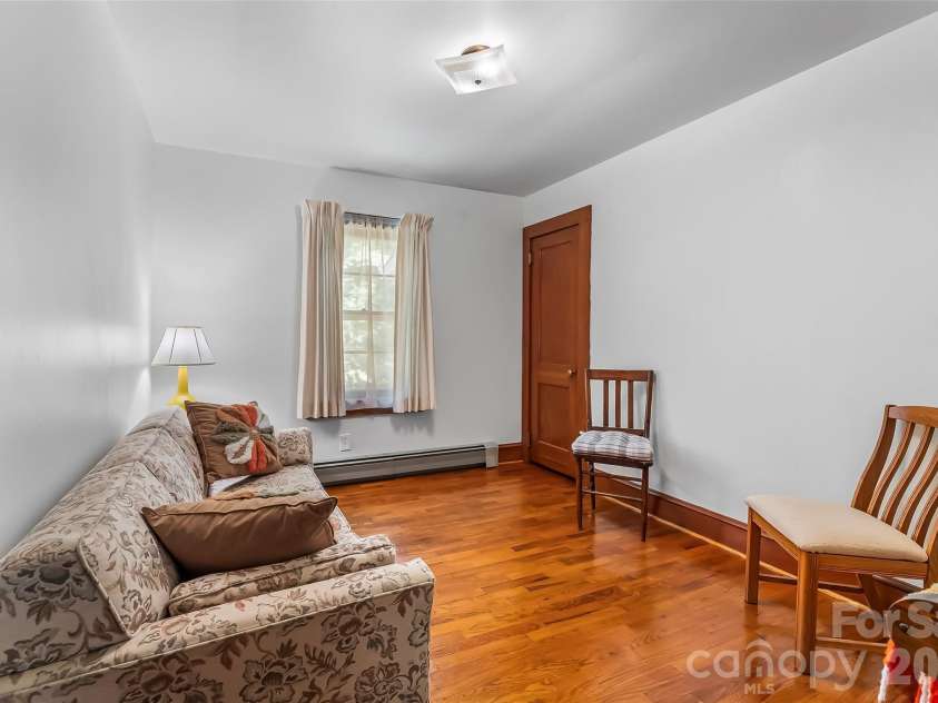 127 Stafford Road, Spruce Pine, NC 28777.  MLS# CAR4387478, YatesRealty ID 29847. 