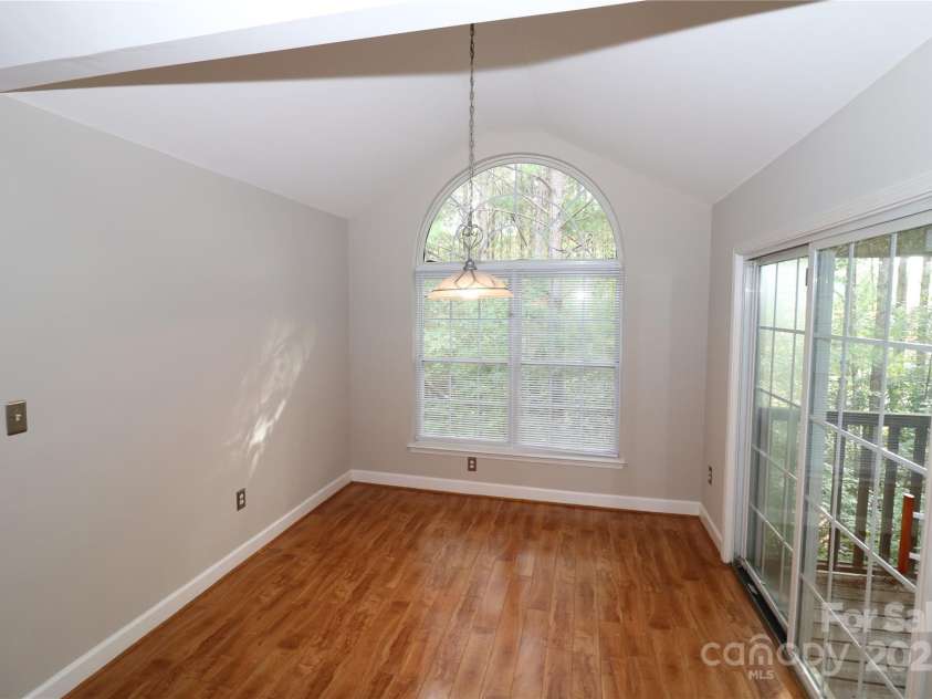 2558 Carya Pond Lane, Charlotte, NC 28212.  MLS# CAR4281647, YatesRealty ID 29848. 