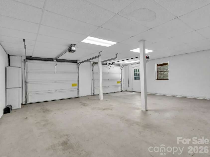 330 Sleepy Hollow Drive, Waynesville, NC 28785.  MLS# CAR4390850, YatesRealty ID 29849. 