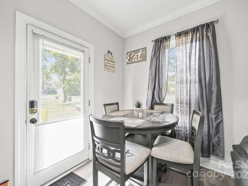 511 Carolina Avenue, Spencer, NC 28159.  MLS# CAR4304467, YatesRealty ID 2985. 