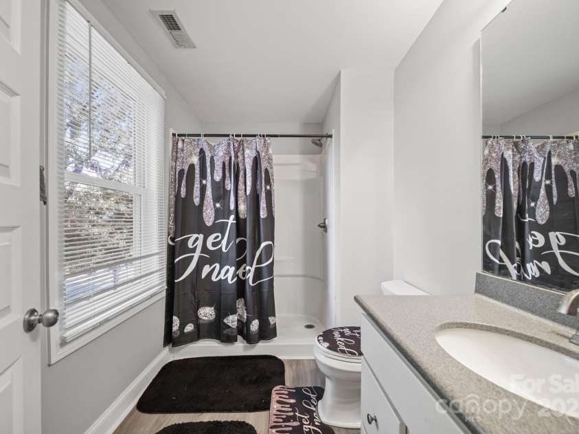 511 Carolina Avenue, Spencer, NC 28159.  MLS# CAR4304467, YatesRealty ID 2985. 