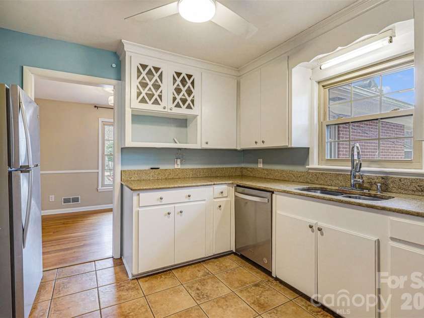 811 Parkwood Road, Shelby, NC 28150.  MLS# CAR4351663, YatesRealty ID 2985. All appliances remain, including the refrigerator.