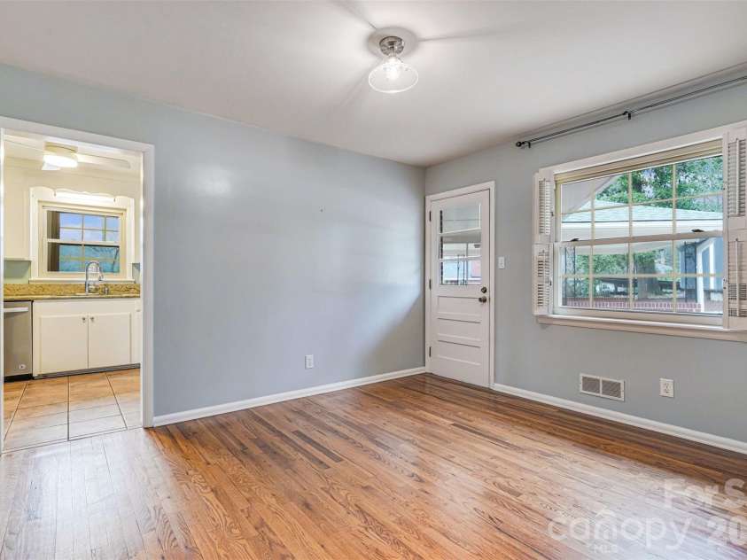 811 Parkwood Road, Shelby, NC 28150.  MLS# CAR4351663, YatesRealty ID 2985. ...big windows,...