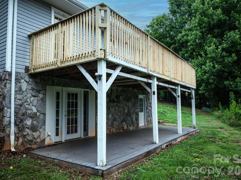 3122 Zion Church Road, Hickory, NC 28602.  MLS# CAR4392212, YatesRealty ID 29850. 