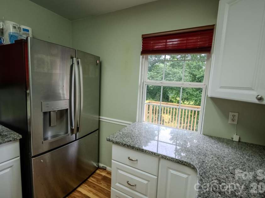 3122 Zion Church Road, Hickory, NC 28602.  MLS# CAR4392212, YatesRealty ID 29850. 