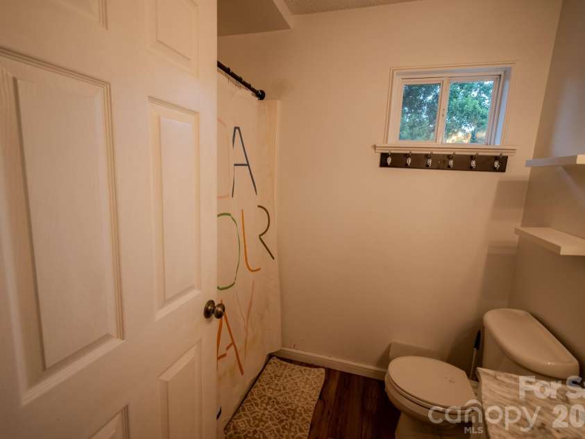 3122 Zion Church Road, Hickory, NC 28602.  MLS# CAR4392212, YatesRealty ID 29850. 