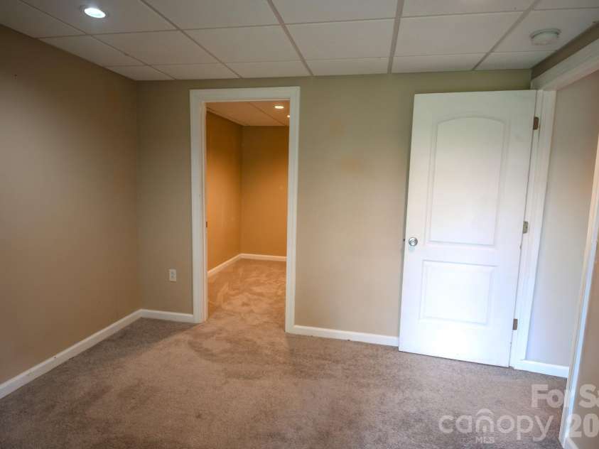 3122 Zion Church Road, Hickory, NC 28602.  MLS# CAR4392212, YatesRealty ID 29850. 