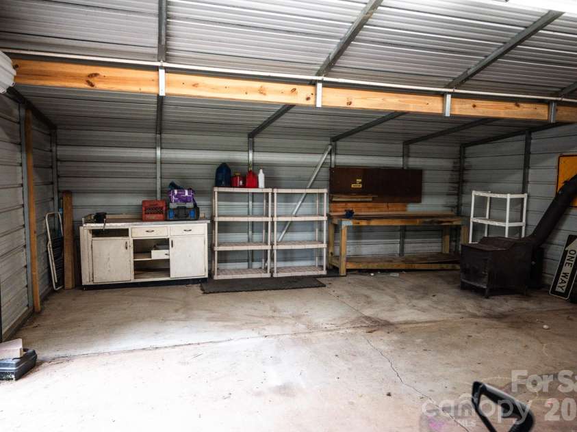 3122 Zion Church Road, Hickory, NC 28602.  MLS# CAR4392212, YatesRealty ID 29850. 