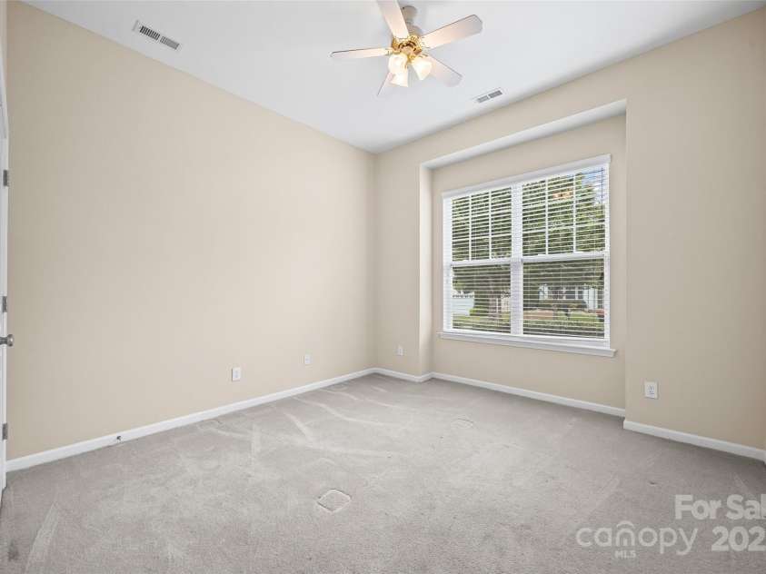 1033 Knob Creek Lane, Tega Cay, SC 29708.  MLS# CAR4249646, YatesRealty ID 29851. 