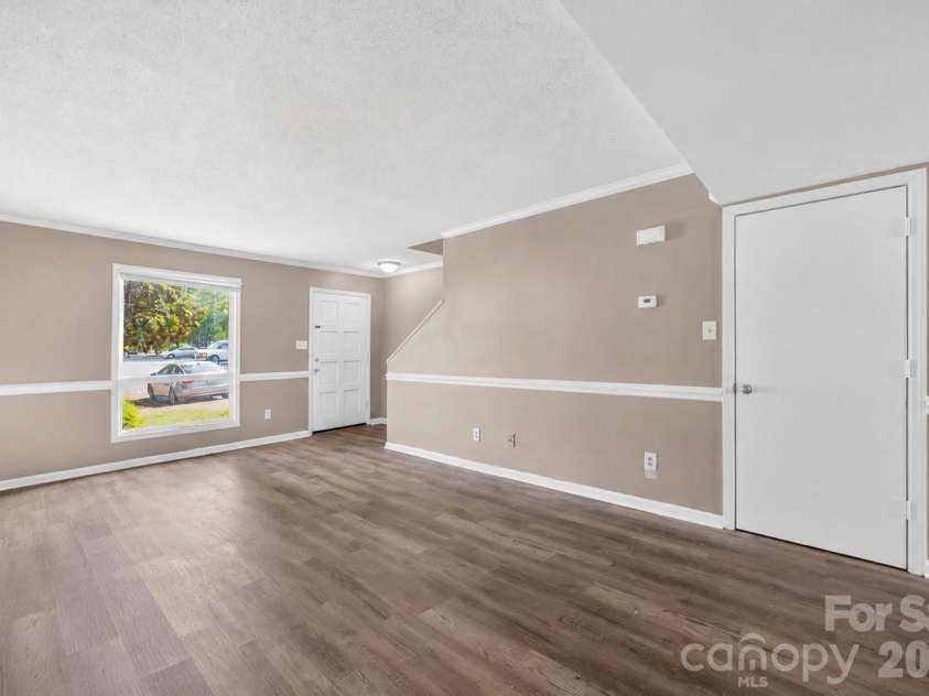 7915 Oak Meadow Court, Charlotte, NC 28210.  MLS# CAR4390774, YatesRealty ID 29851. 