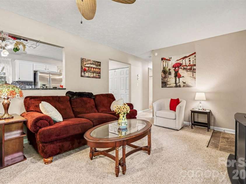 115 Cartway Lane, Statesville, NC 28625.  MLS# CAR4383240, YatesRealty ID 29852. 