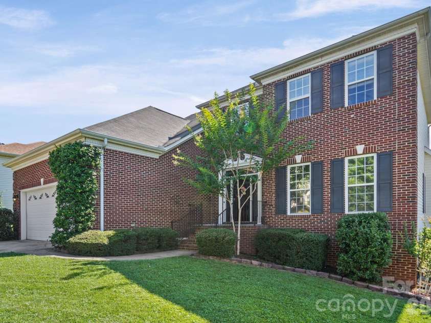 141 Riverfront Parkway, Mount Holly, NC 28120.  MLS# CAR4390841, YatesRealty ID 29853. 