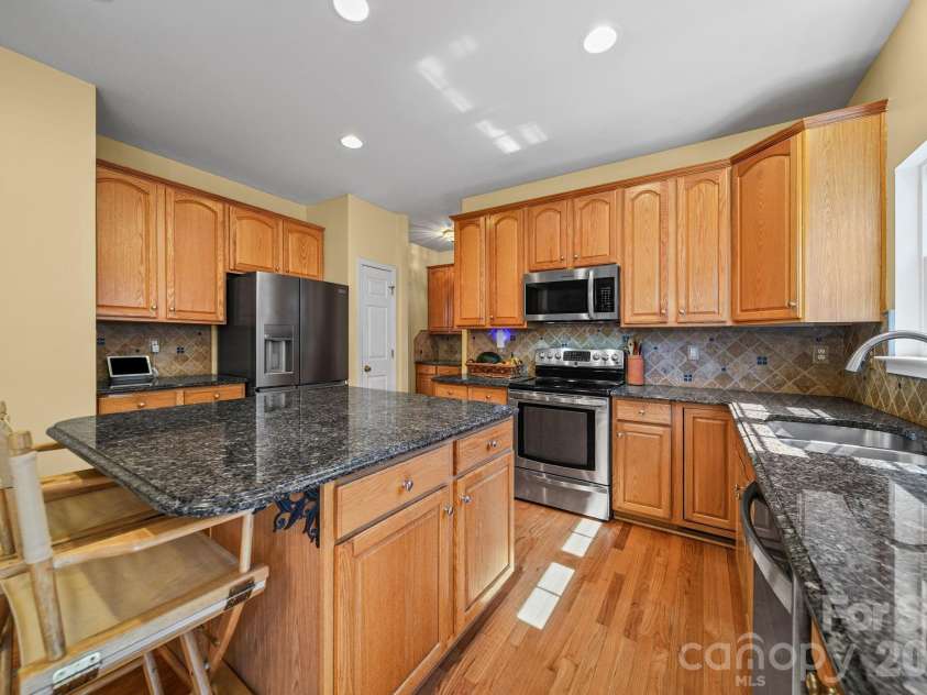141 Riverfront Parkway, Mount Holly, NC 28120.  MLS# CAR4390841, YatesRealty ID 29853. 