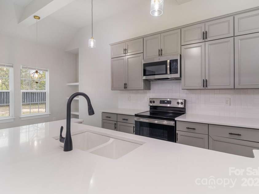 1708 Old Georgia Highway, Gaffney, SC 29341.  MLS# CAR4280695, YatesRealty ID 29853. 