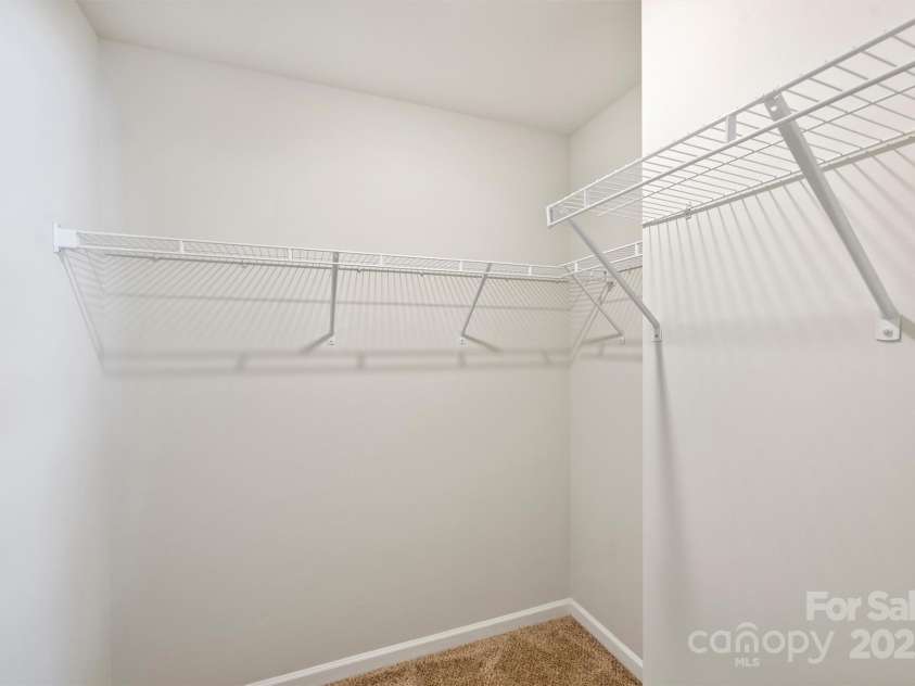 2409 Via del Conte Alley, Charlotte, NC 28205.  MLS# CAR4285187, YatesRealty ID 29854. 