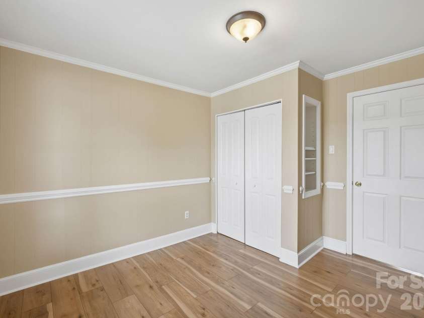 497 Washington Street, Cramerton, NC 28032.  MLS# CAR4391840, YatesRealty ID 29854. 