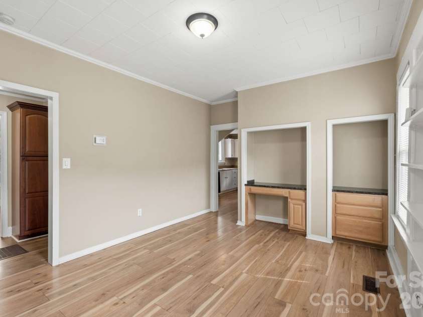 497 Washington Street, Cramerton, NC 28032.  MLS# CAR4391840, YatesRealty ID 29854. 