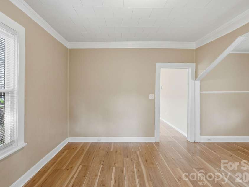 497 Washington Street, Cramerton, NC 28032.  MLS# CAR4391840, YatesRealty ID 29854. 