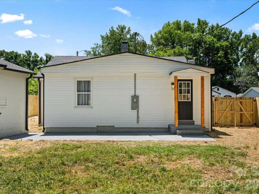 602 Clarinda Street, Rock Hill, SC 29730.  MLS# CAR4383107, YatesRealty ID 29855. 