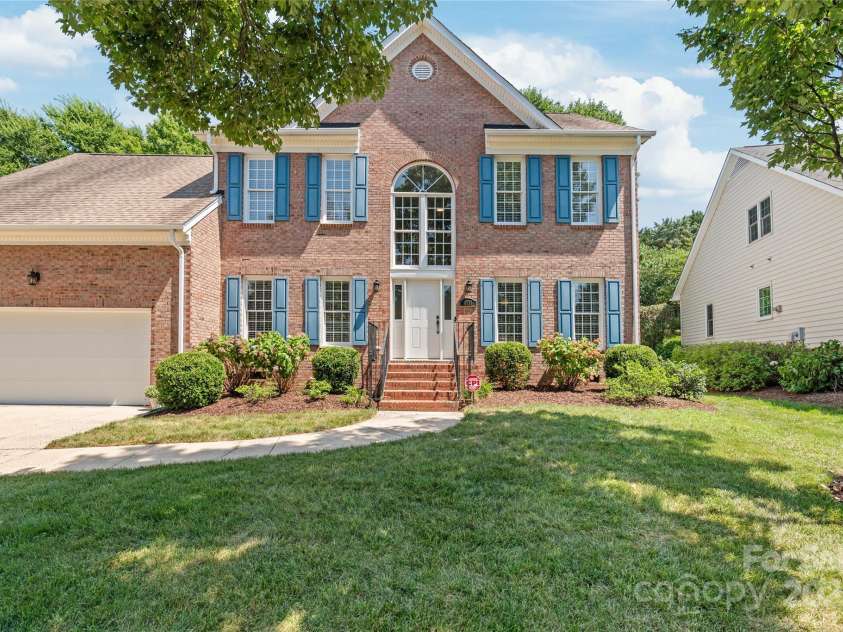 6533 Red Maple Drive, Charlotte, NC 28277.  MLS# CAR4287708, YatesRealty ID 29855. 