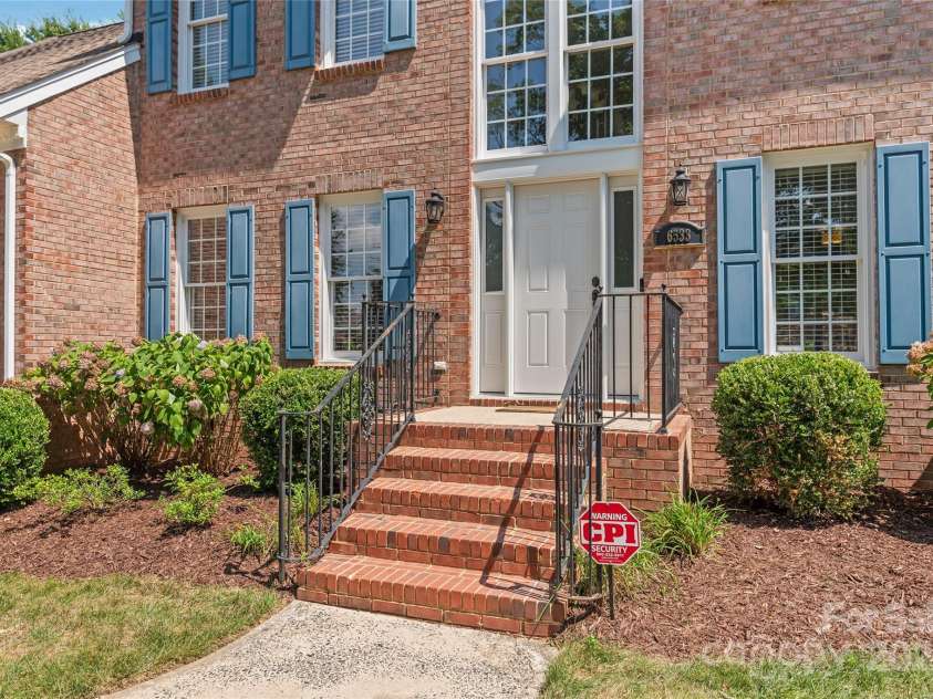 6533 Red Maple Drive, Charlotte, NC 28277.  MLS# CAR4287708, YatesRealty ID 29855. 