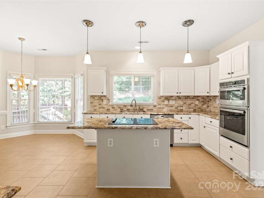 6533 Red Maple Drive, Charlotte, NC 28277.  MLS# CAR4287708, YatesRealty ID 29855. 