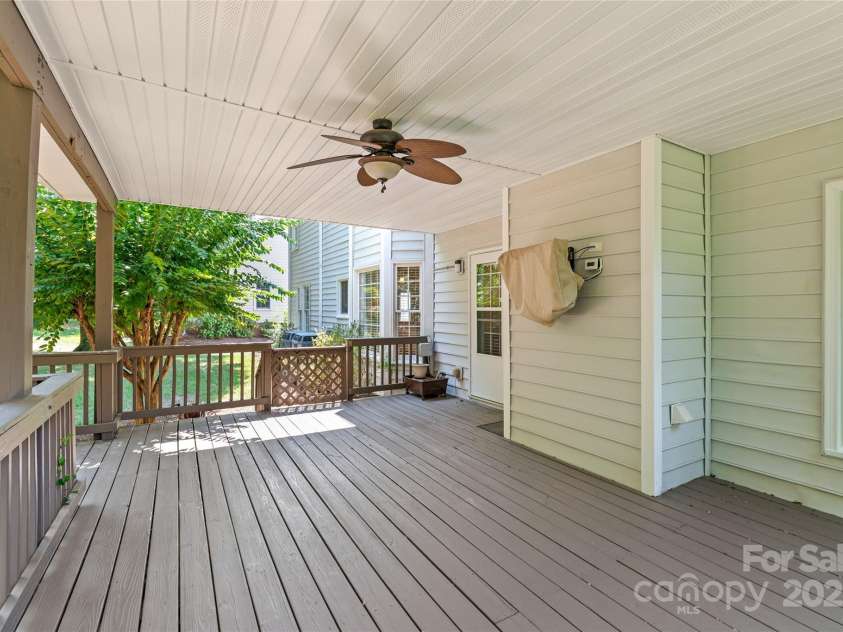 6533 Red Maple Drive, Charlotte, NC 28277.  MLS# CAR4287708, YatesRealty ID 29855. 