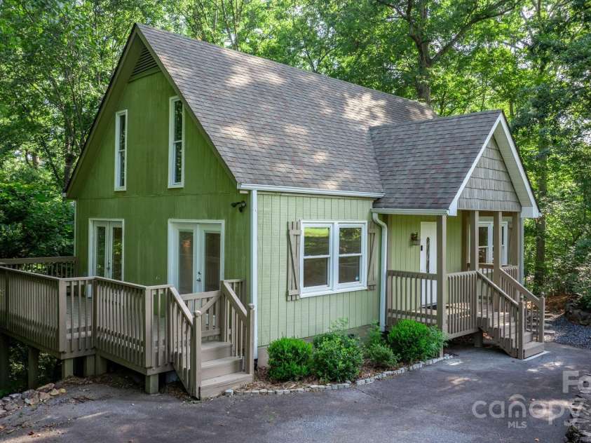 3498 Kanupp Drive, Newton, NC 28658.  MLS# CAR4283687, YatesRealty ID 29856. 