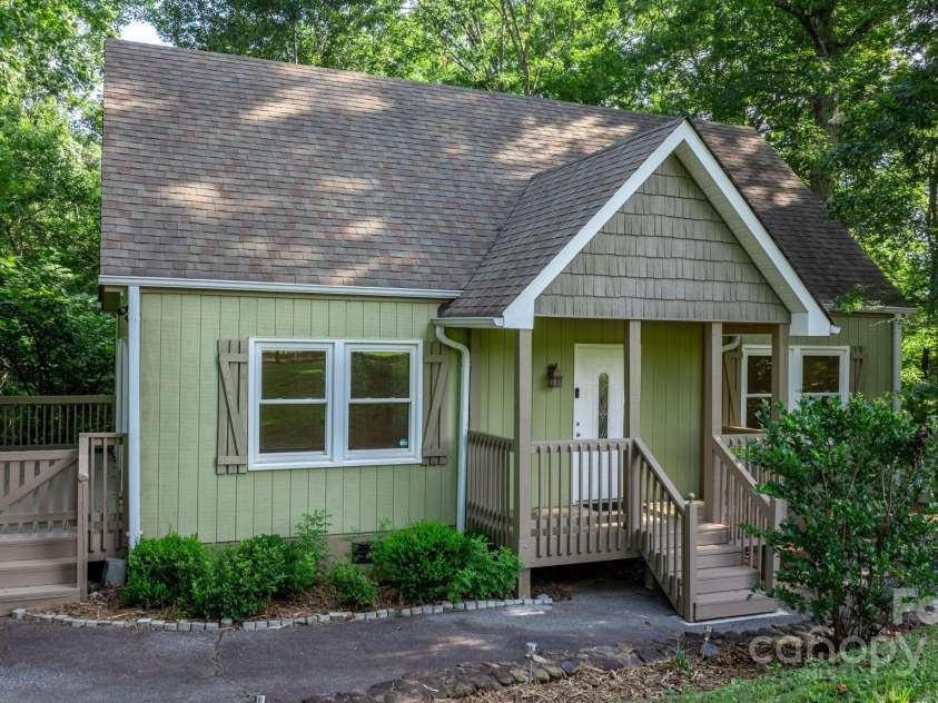 3498 Kanupp Drive, Newton, NC 28658.  MLS# CAR4283687, YatesRealty ID 29856. 