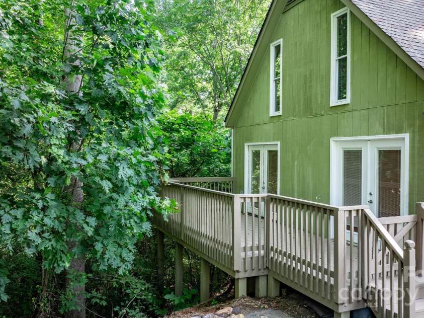 3498 Kanupp Drive, Newton, NC 28658.  MLS# CAR4283687, YatesRealty ID 29856. 