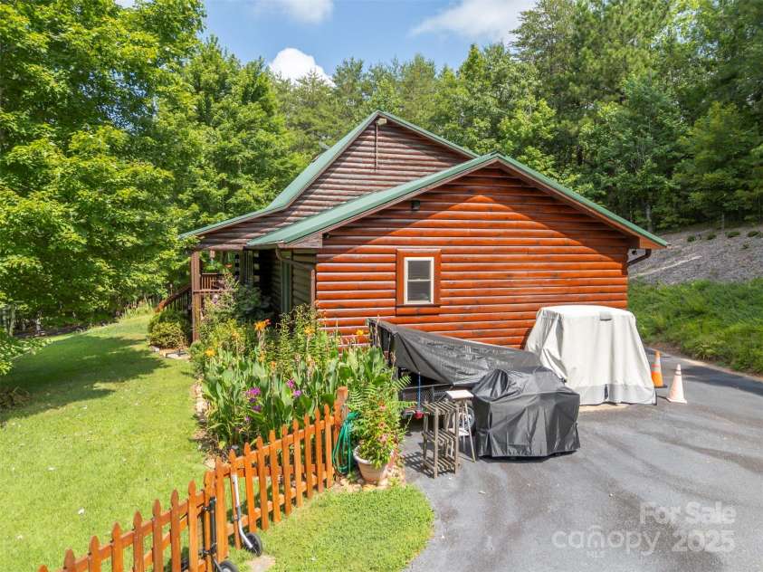 190 Observation Ridge, Rutherfordton, NC 28139.  MLS# CAR4281326, YatesRealty ID 29858. 