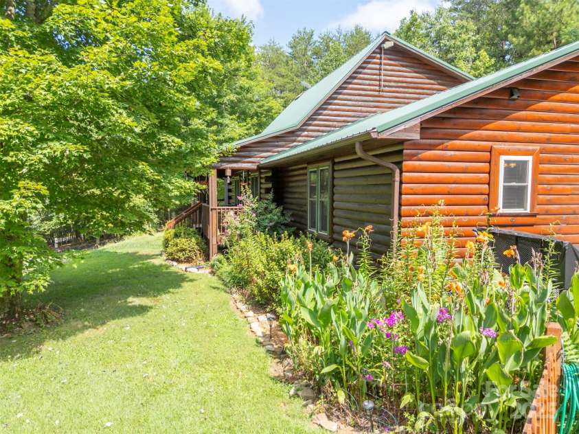 190 Observation Ridge, Rutherfordton, NC 28139.  MLS# CAR4281326, YatesRealty ID 29858. 