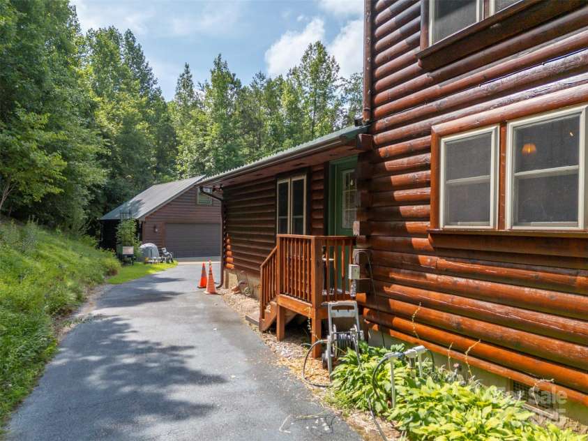 190 Observation Ridge, Rutherfordton, NC 28139.  MLS# CAR4281326, YatesRealty ID 29858. 