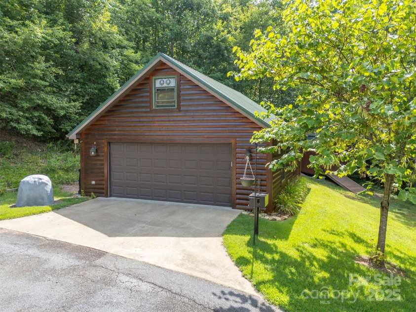 190 Observation Ridge, Rutherfordton, NC 28139.  MLS# CAR4281326, YatesRealty ID 29858. 