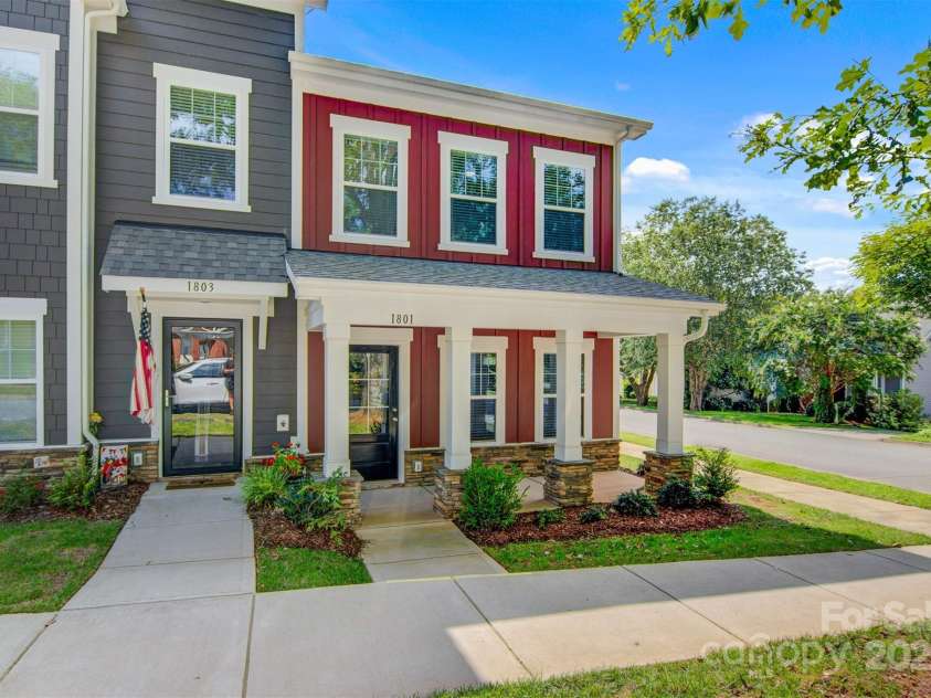 1801 Edgewater Drive, Conover, NC 28613.  MLS# CAR4278463, YatesRealty ID 29859. 